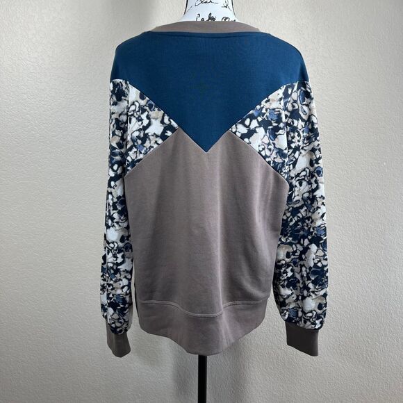 Sweaty Betty Balham Camo Long Sleeve Colorblock Sweatshirt Loose Fit size L gym - Picture 2 of 16